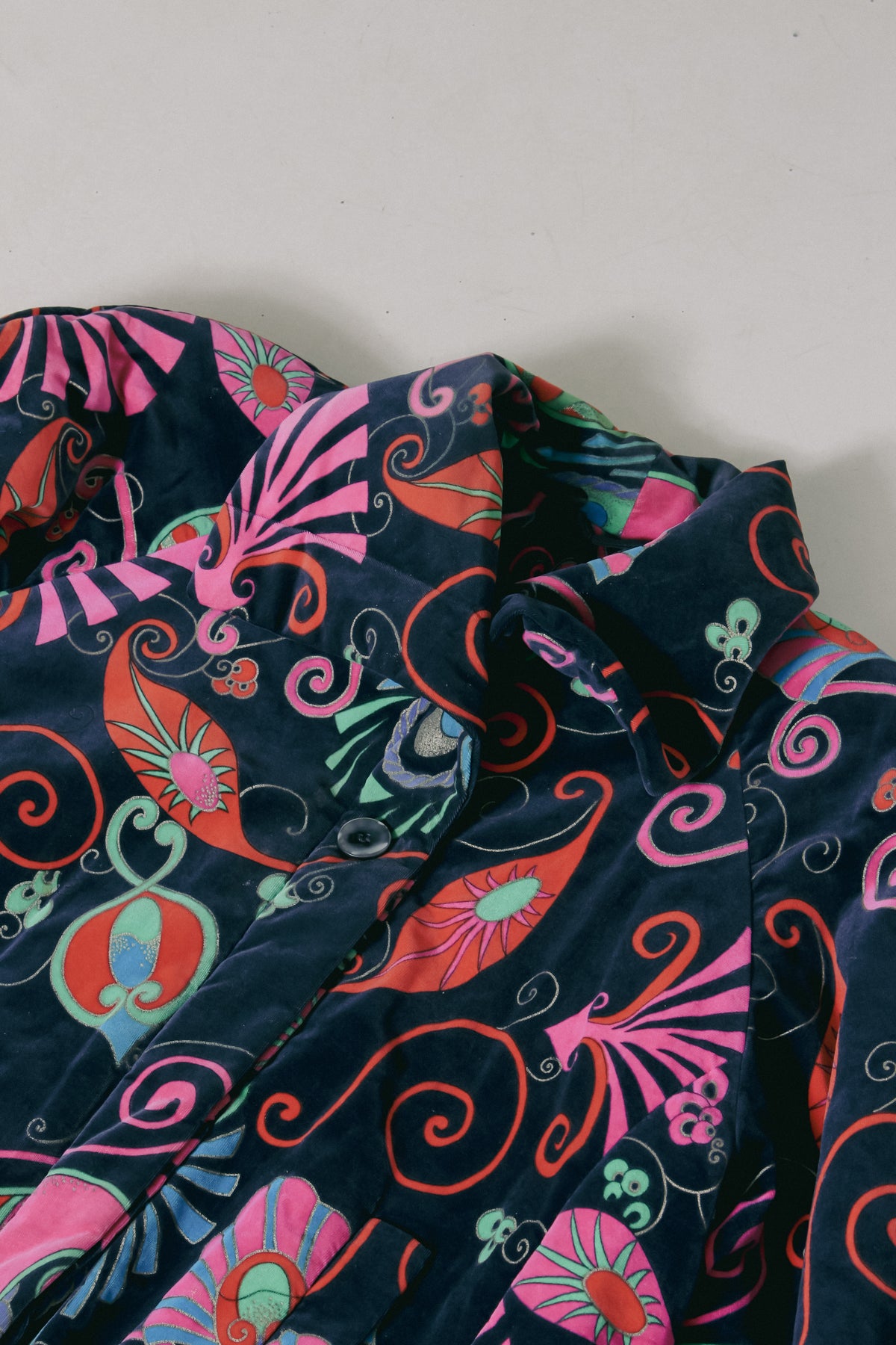 Vintage Laurel Jacket